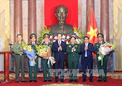 Chủ tịch nước trao Quyết định thăng quân hàm cho các sĩ quan cấp cao của Quân đội ảnh 3