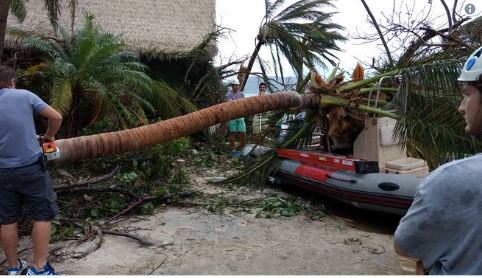Cận cảnh hòn đảo của tỷ phú Richard Branson bị bão Irma phá hủy tan hoang ảnh 3