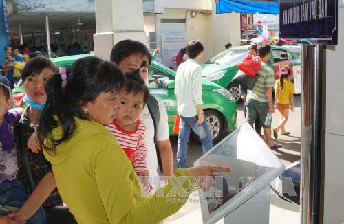 Bệnh viện công tự 'bơi' trong cơ chế thị trường ảnh 2