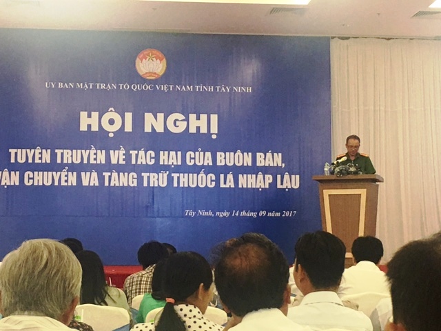 Xe khách không chở khách, tuồn thuốc lá lậu vào nội địa ảnh 2