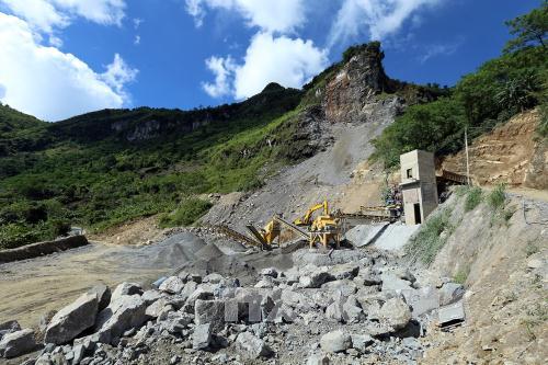 Nhiều sai phạm ở mỏ khai thác đá trên đèo Tằng Quái - Mường Ẳng ảnh 1