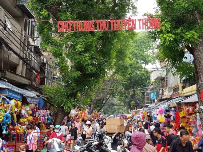 Rộn ràng không khí Tết Trung Thu trên phố Hàng Mã ảnh 8