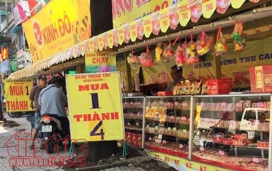  Cửa hàng bánh Trung thu 'tung chiêu' mua 1 được 4 ảnh 1