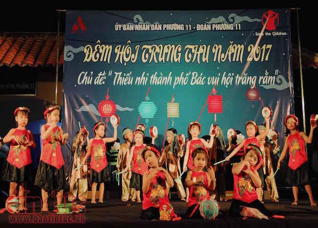 Tết Trung thu đến sớm với trẻ em có hoàn cảnh khó khăn ảnh 9