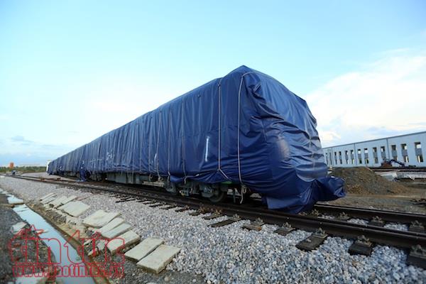 Đoàn tàu số 2 và 3 dự án đường sắt Cát Linh-Hà Đông đã tập kết an toàn về khu ga Hà Đông ảnh 4