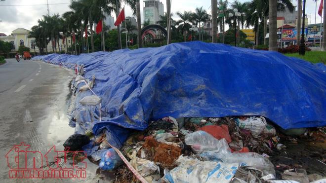 Bịt mũi, nín thở khi vào thị xã Sơn Tây, Hà Nội ảnh 7