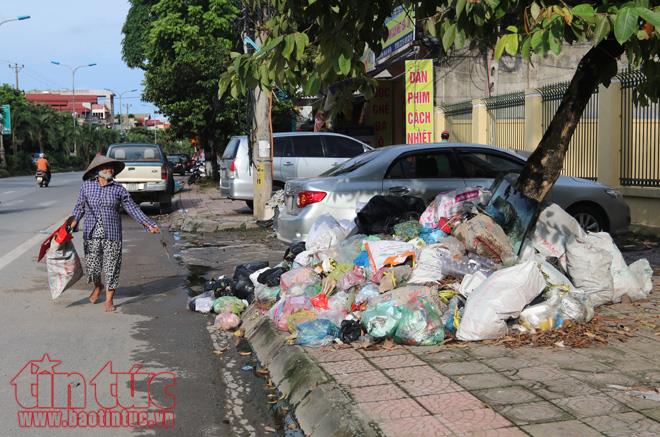 Bịt mũi, nín thở khi vào thị xã Sơn Tây, Hà Nội ảnh 17