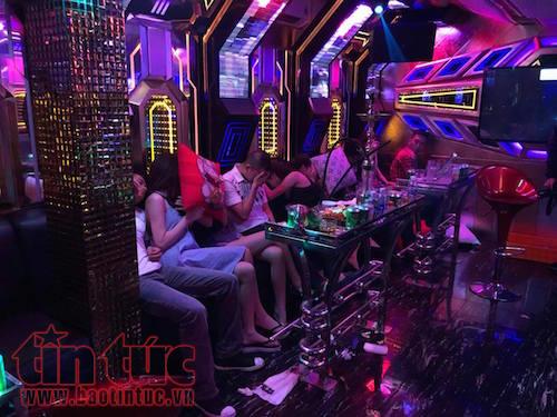 82 người dương tính với ma tuý trong vụ đột kích quán karaoke ‘chui’ ảnh 1
