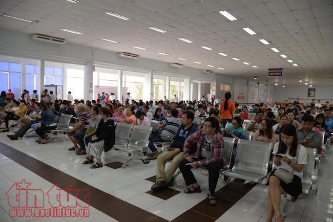 Hơn 50.000 vé tàu Tết đã được đặt chỗ thành công trong ngày đầu mở bán ảnh 1