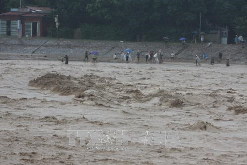 'Thắp' tình người nơi vùng lũ Yên Bái ảnh 1