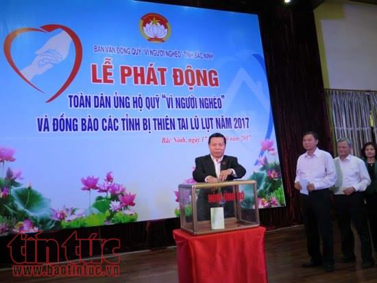 Bắc Ninh phát động ủng hộ Quỹ 'Vì người nghèo' và đồng bào vùng lũ ảnh 1