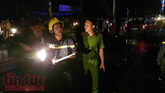 Hàng chục người mắc kẹt trong đám cháy tại quán karaoke ảnh 4