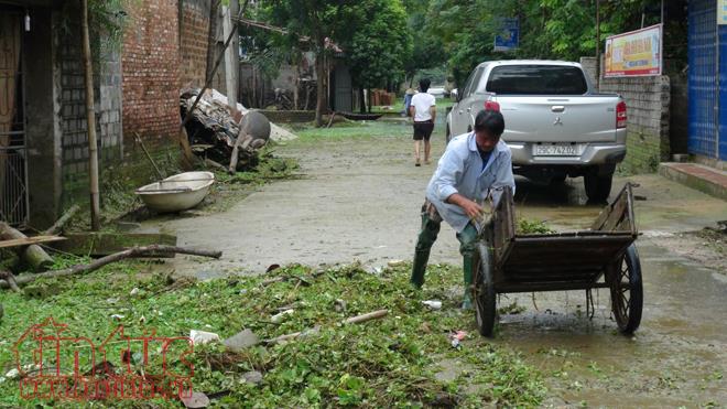Người dân Chương Mỹ vẫn vật lộn trong ngập lụt và ô nhiễm ảnh 22