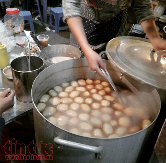 Thưởng thức món bánh trôi tàu ấm áp trong ngày đông Hà Nội ảnh 3
