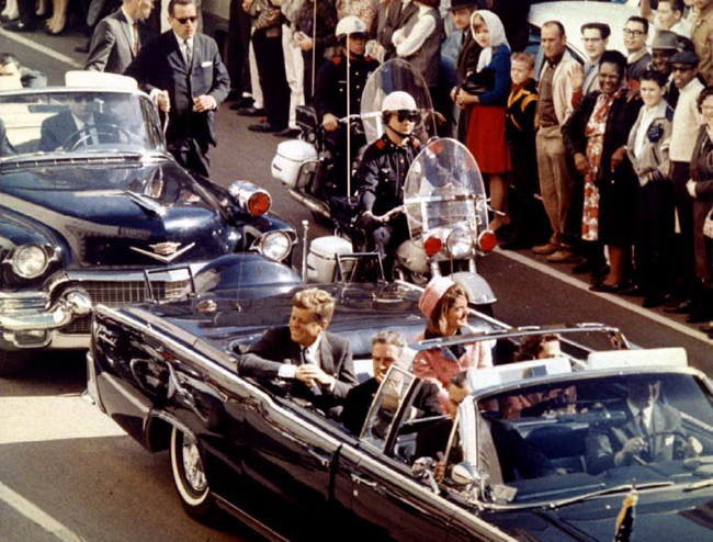 Hình ảnh về ngày định mệnh của cố Tổng thống Mỹ Kennedy ảnh 3