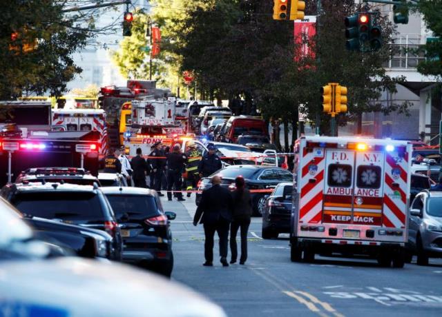  Cận cảnh hiện trường vụ khủng bố chết chóc nhất tại New York kể từ 11/9/2001 ảnh 9