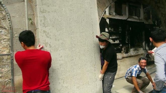Phố Phùng Hưng khoác 'áo mới' với những tấm bích họa ảnh 4