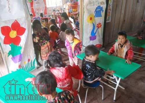 Chuyện về những thầy giáo mầm non cắm bản ảnh 4