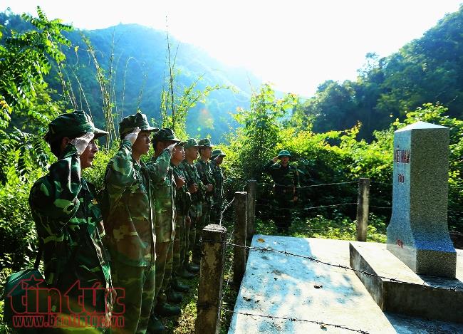 Đồn Biên phòng Pa Thơm: Điểm sáng tuần tra, canh gác đảm bảo an ninh biên giới ảnh 7