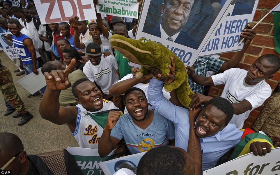 Người dân Zimbabwe hân hoan trước sự trở về của 'Cá sấu' Mnangagwa ảnh 3