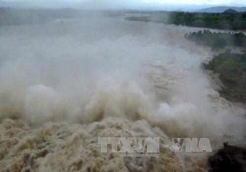 Thủy điện tại Phú Yên tăng lưu lượng xả lũ, hạ du có thể bị ngập ảnh 1