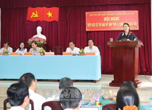 Chủ tịch Quốc hội giải đáp nhiều vấn đề 'nóng' về BOT, tham nhũng với cử tri Cần Thơ ảnh 1
