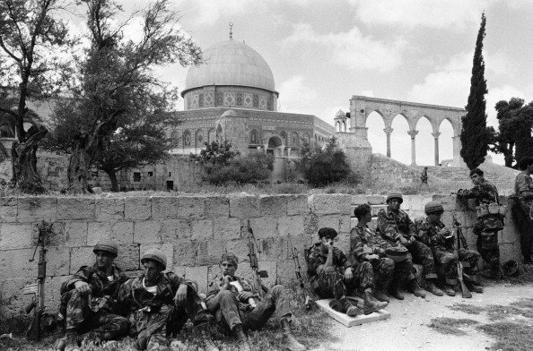 Cột mốc lịch sử hàng nghìn năm xung đột ở Jerusalem ảnh 8