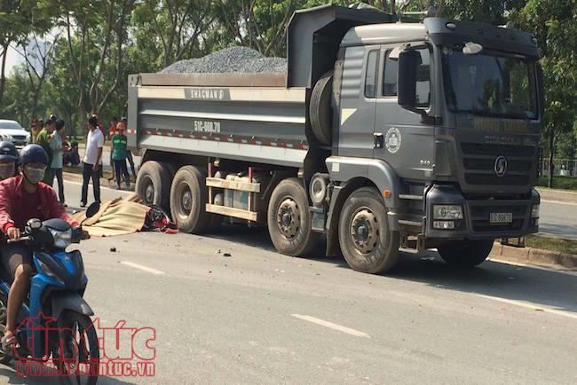 Phóng nhanh, hai thanh niên đâm vào xe ben tử vong tại chỗ ảnh 1