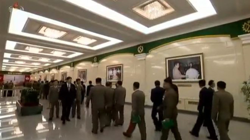 Truyền hình Triều Tiên vô tình để lộ 'bức ảnh lạ' về cố lãnh đạo Kim Jong-il ảnh 1