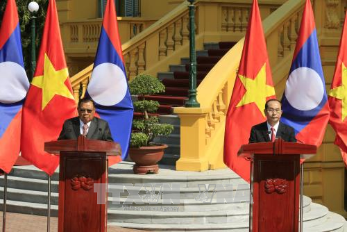 Bế mạc Năm Đoàn kết Hữu nghị Việt Nam - Lào, Lào - Việt Nam 2017 ảnh 1