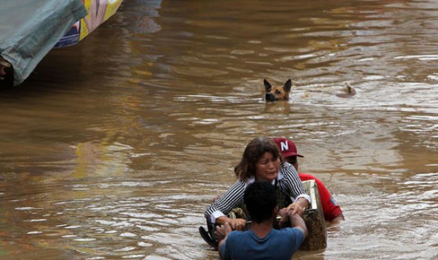 Người dân Philippines vật lộn sau cơn bão Tembin ảnh 7