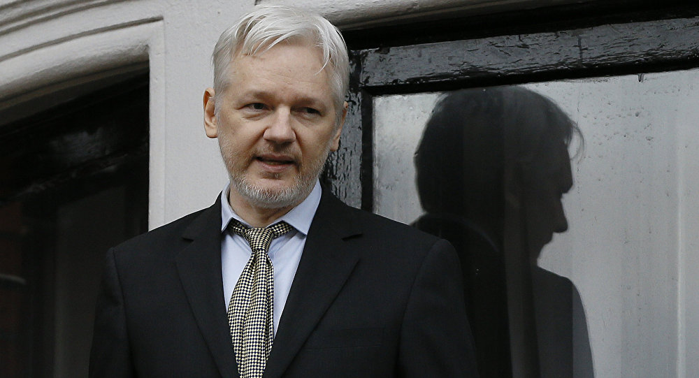 Tài khoản ông trùm WikiLeaks bất ngờ 'bốc hơi' trên Twitter ảnh 1