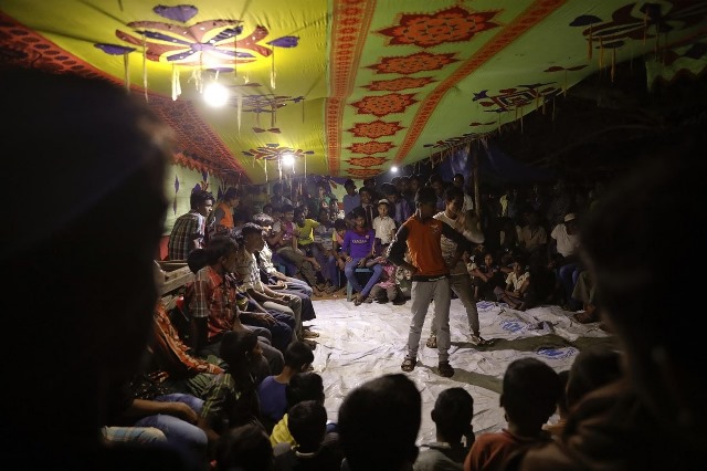 Ngày vui hiếm có trong trại tị nạn của người Rohingya ảnh 8