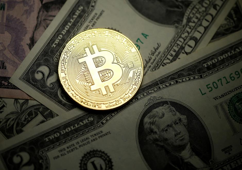 Sáu tay súng bịt mặt bắt cóc chuyên gia công ty bitcoin đòi chuộc bằng tiền ảo ảnh 1