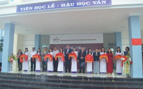 Agribank tài trợ Trường Tiểu học Ninh Chữ, Ninh Thuận ảnh 1