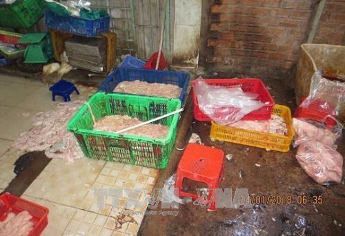 Phát hiện dùng chất tẩy trắng H2O2 để làm trắng lòng heo