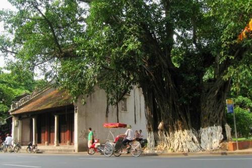 Hà Nội yêu cầu tháo dỡ đồng hồ đếm ngược khỏi đền Bà Kiệu 