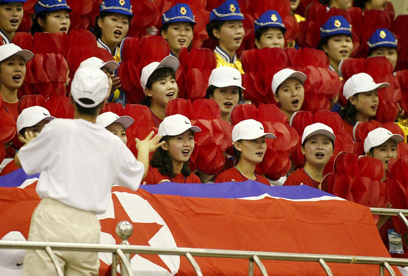 Đội hoạt náo viên xinh đẹp - 'quân bài' của ông Kim Jong-un tại Hàn Quốc ảnh 1