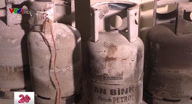 Điểm lại những vụ buôn bình gas giả, 'cắt tai mài vỏ', sang chiết gas trái phép ảnh 1