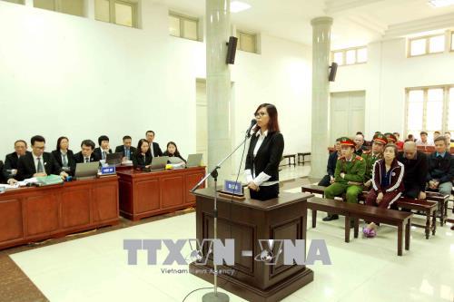 Chùm ảnh: Phiên tòa xét xử vụ án tham ô tài sản xảy ra tại PVP Land chiều 24/1 ảnh 3