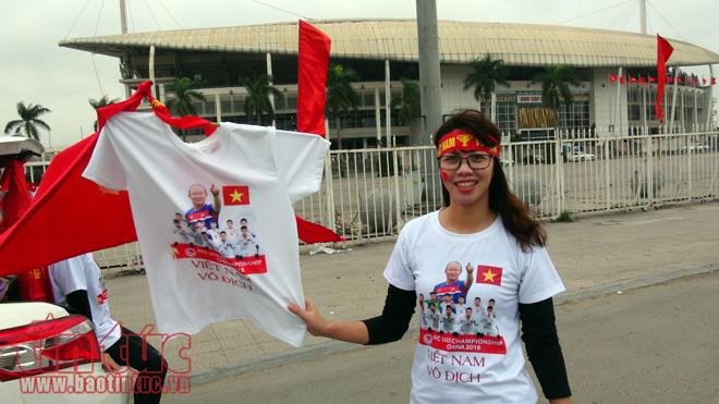 Ngập tràn băng rôn, khẩu hiệu trước trận chung kết U23 Việt Nam – Uzbekistan ảnh 3