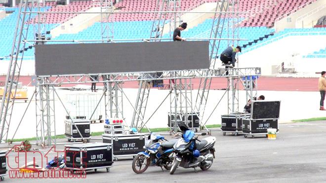 Ngập tràn băng rôn, khẩu hiệu trước trận chung kết U23 Việt Nam – Uzbekistan ảnh 12