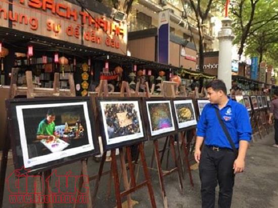 'Kí ức Xuân Mậu Thân 68' tại đường sách Nguyễn Văn Bình ảnh 2