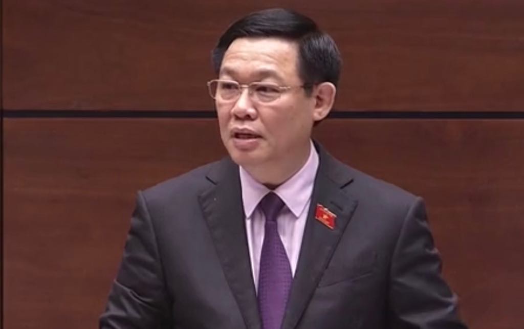 Phó Thủ tướng Vương Đình Huệ bắt đầu trả lời chất vấn.

Phó Thủ tướng Vương Đình Huệ thay mặt Chính phủ phát biểu làm rõ thêm một số vấn đề và trực tiếp trả lời chất vấn của đại biểu Quốc hội.