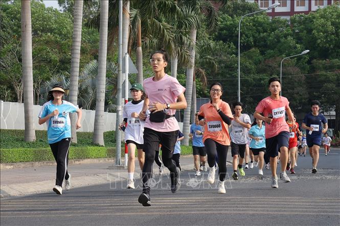  Làm gì để đảm bảo an toàn sức khỏe khi tham gia chạy bộ? 