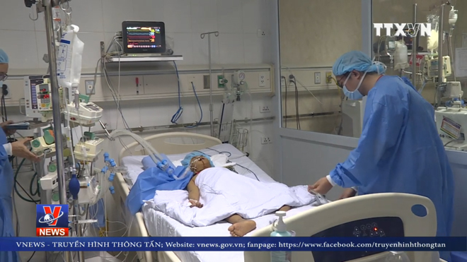 Lần đầu tiên chia một lá gan ghép cho 2 bệnh nhân