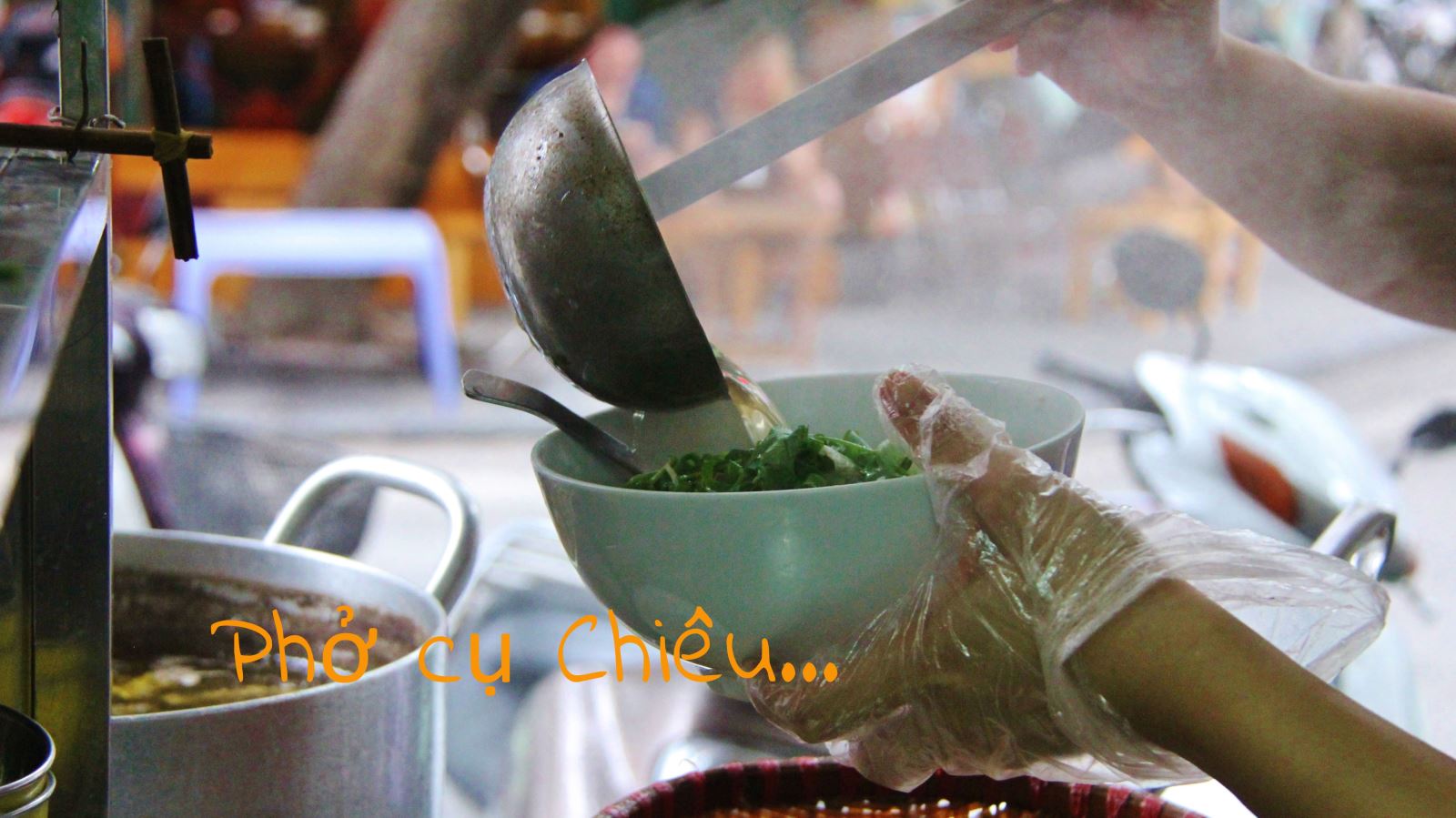 Hà Nội mùa thu, Hà Nội nhớ. Xôn xao con đường, xôn xao lá… ảnh 2
