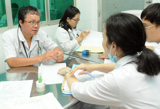Ông là một người thầy được nhiều bác sĩ trẻ kính trọng cả về chuyên môn và đạo đức nghề nghiệp.