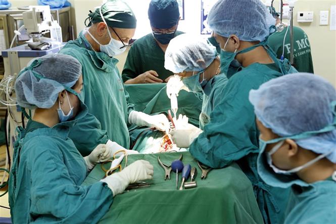 Phẫu thuật cho trẻ dị tật cơ quan vận động và sẹo di chứng bỏng 