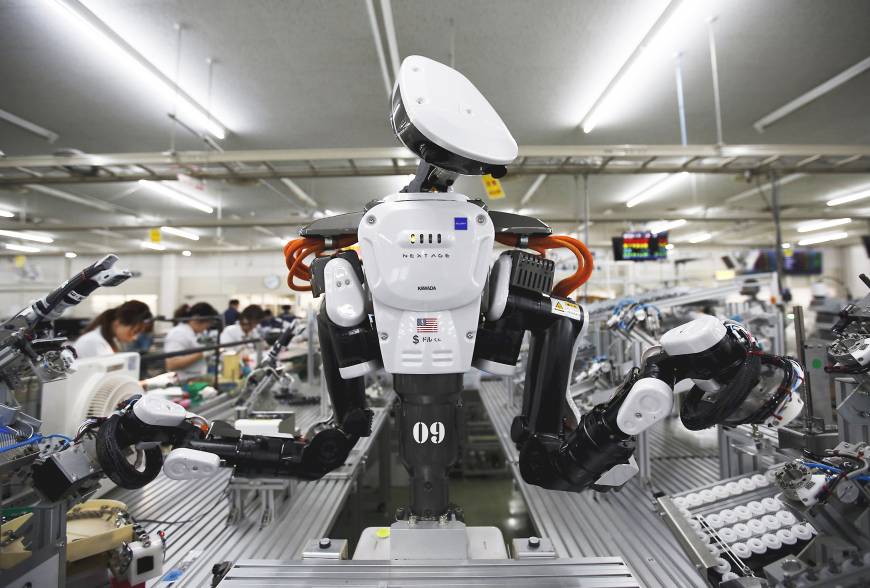 'Đại chiến' việc làm giữa con người và robot ảnh 5